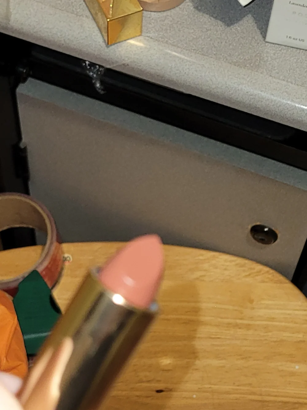 Eliza Ginger Lipstick 122 — Creamy Neutral Brown